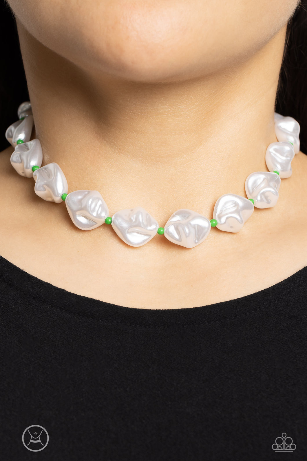 Paparazzi SHORE Enough - Green Pearl Necklace